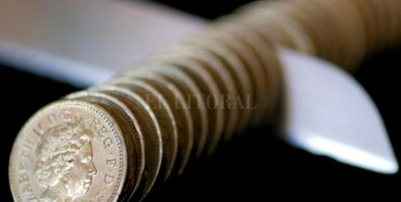 Sin descensos, sin clásico y sin promedios: dos clubes "planchados" 