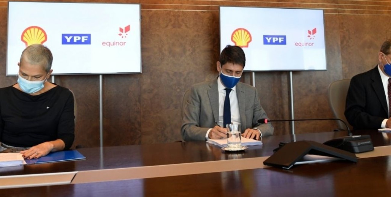YPF acuerda sociedad con Shell en un bloque de la cuenca norte del Mar Argentino
