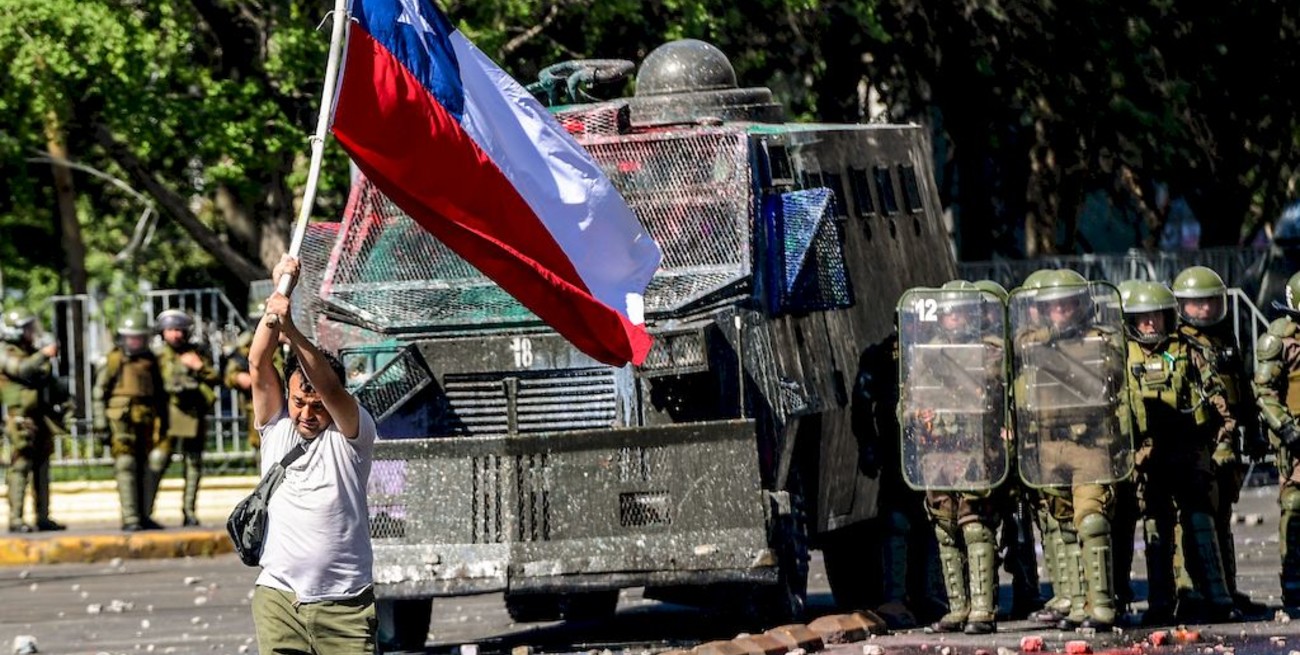 Chile: Nuevos saqueos, incendios, barricadas y enfrentamientos