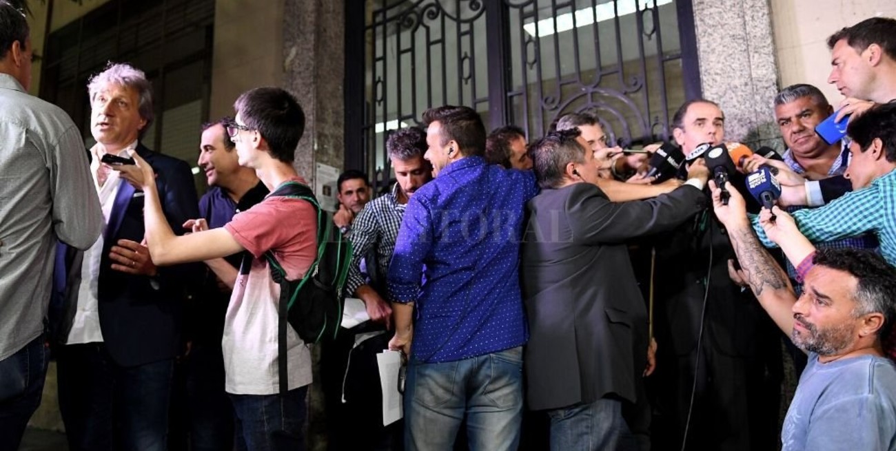 El plan de "Chiqui": acorralar a Marchi