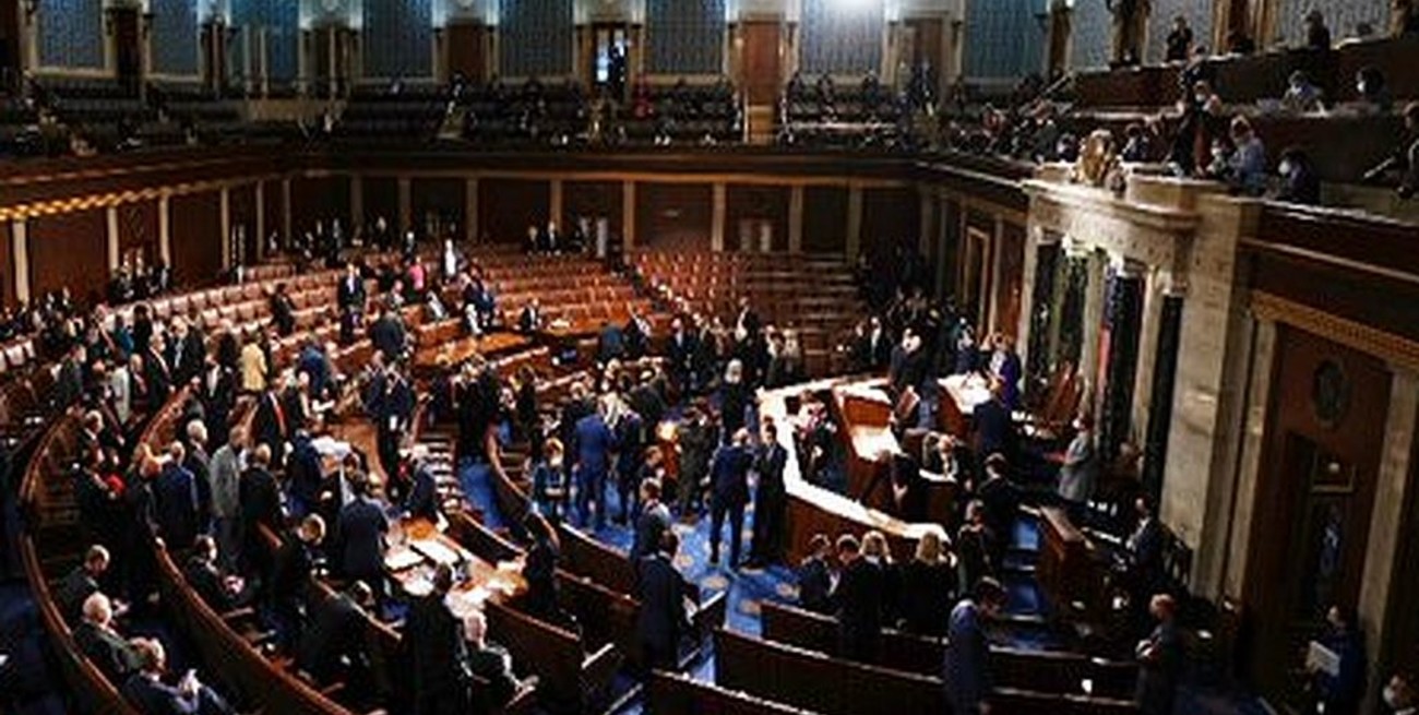 Estados Unidos: el Senado vuelve a reunirse para certificar el triunfo de Biden tras la violencia en el Capitolio 