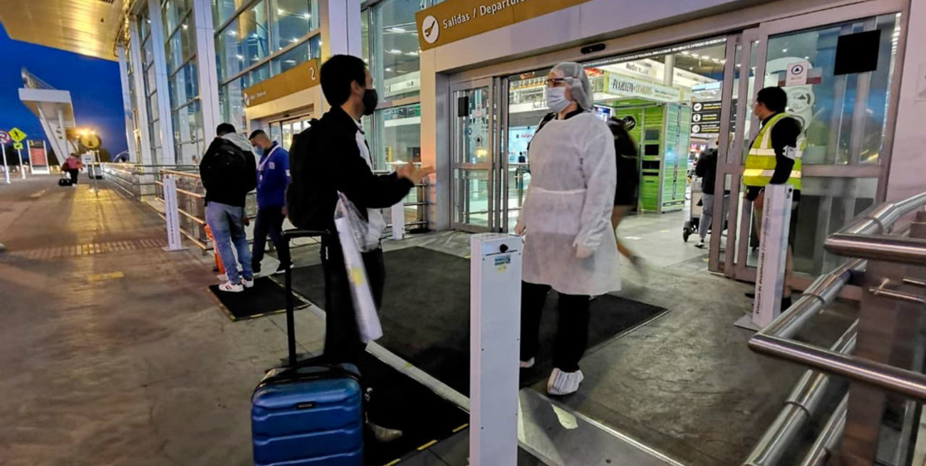 Colombia cancela sus vuelos con Brasil por 30 días