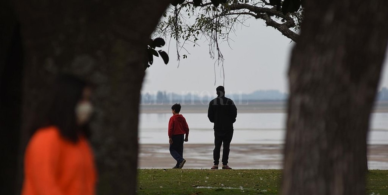 Apelan al "autocuidado" frente al crecimiento  "estable" de contagios y ocupación de camas