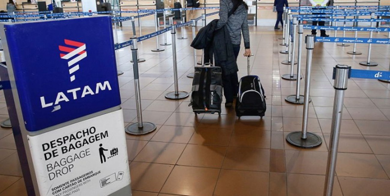 La aerolínea Latam despidió a 1.400 personas en Chile, Colombia, Ecuador y Perú