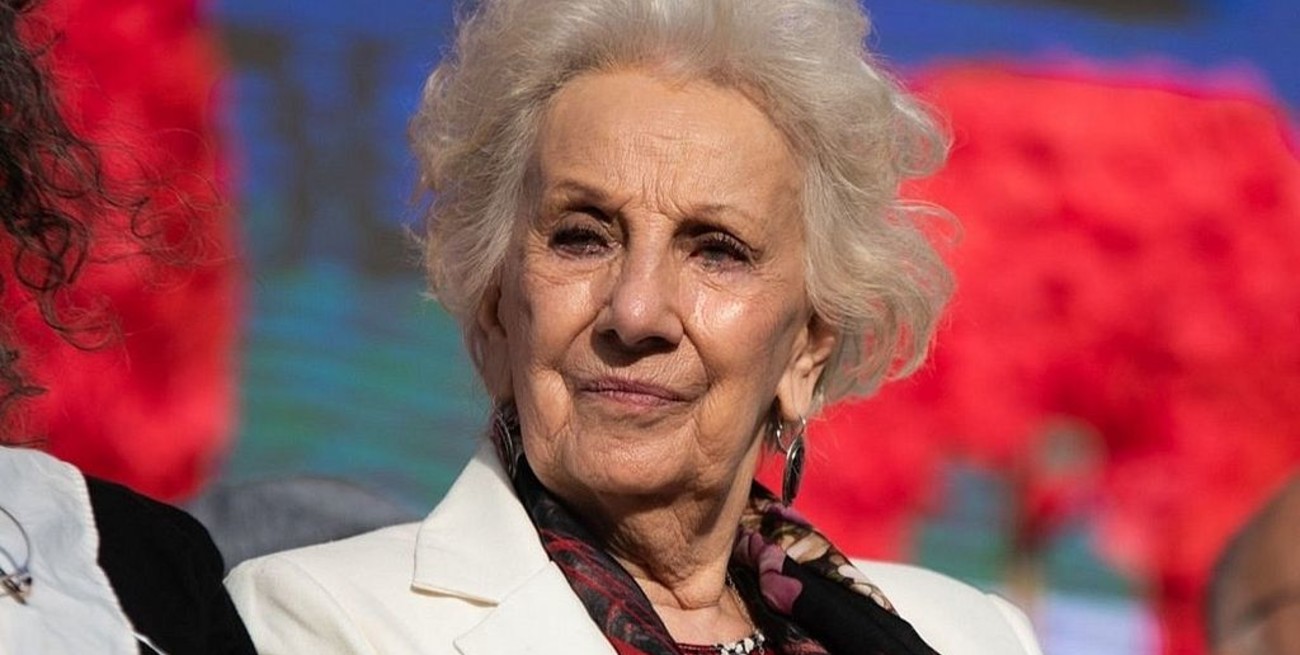 Estela de Carlotto dijo que a Macri "hay que meterlo preso lo antes posible"