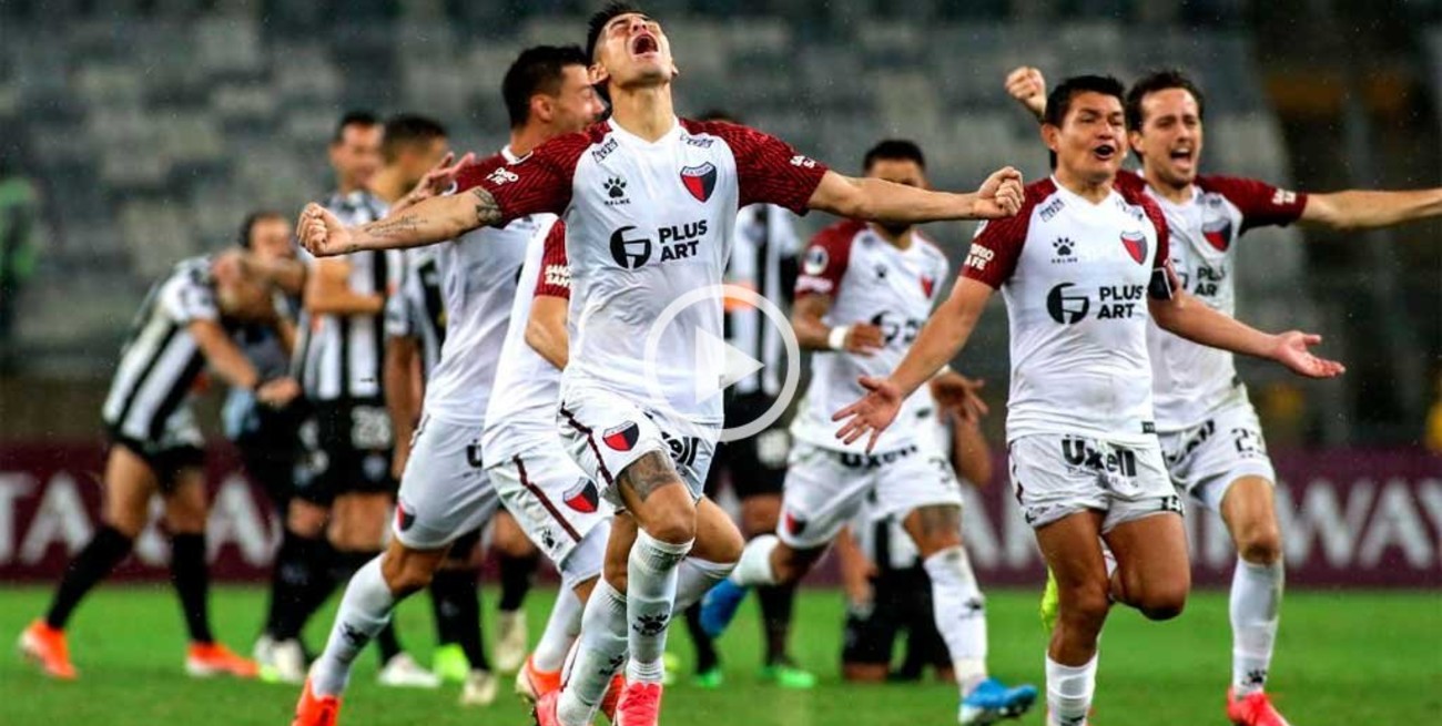 La histórica clasificación de Colón en la voz de los relatores santafesinos