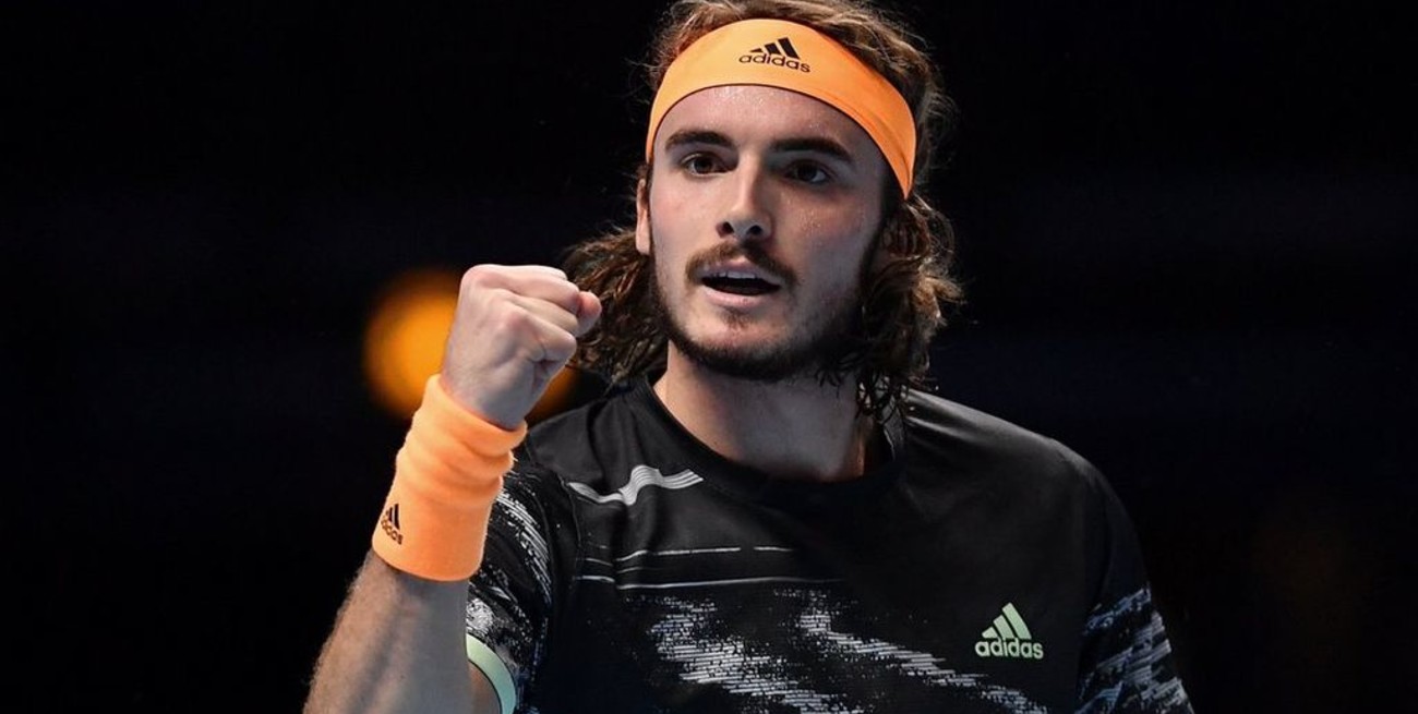 Tsitsipas venció a Federer y pasó a la final del Masters de Londres