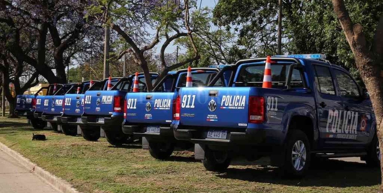Entregaron móviles policiales y fondos para atención Covid en el sur provincial