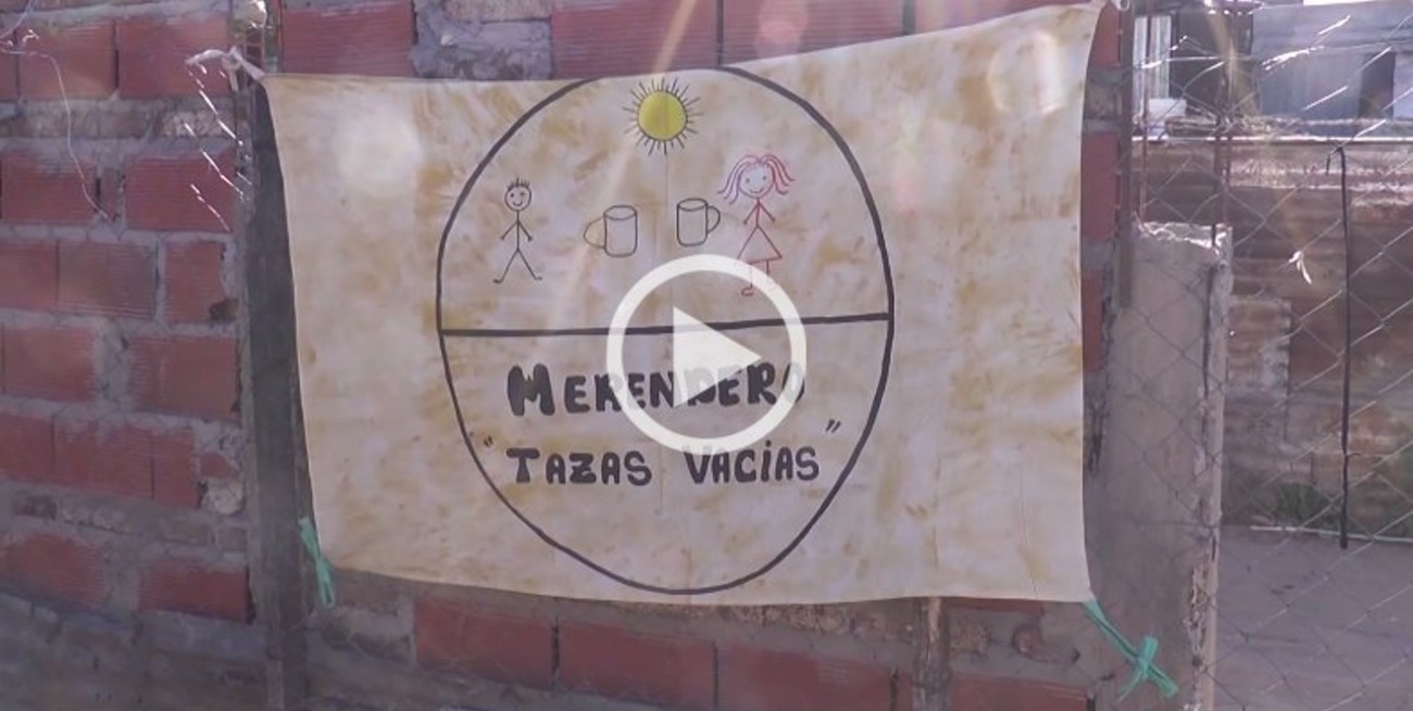 El merendero "Tazas Vacías" recolecta útiles a beneficio