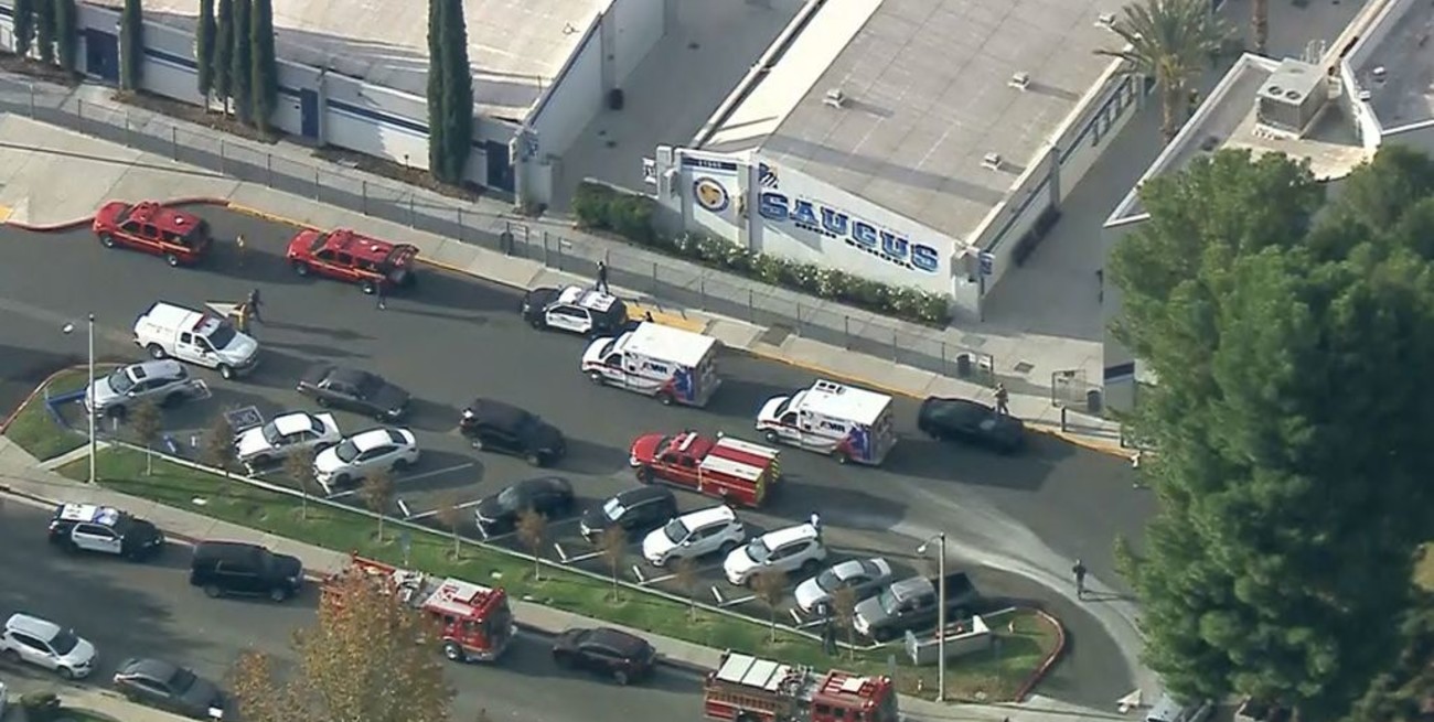 Al menos cinco heridos en un tiroteo en una escuela de California