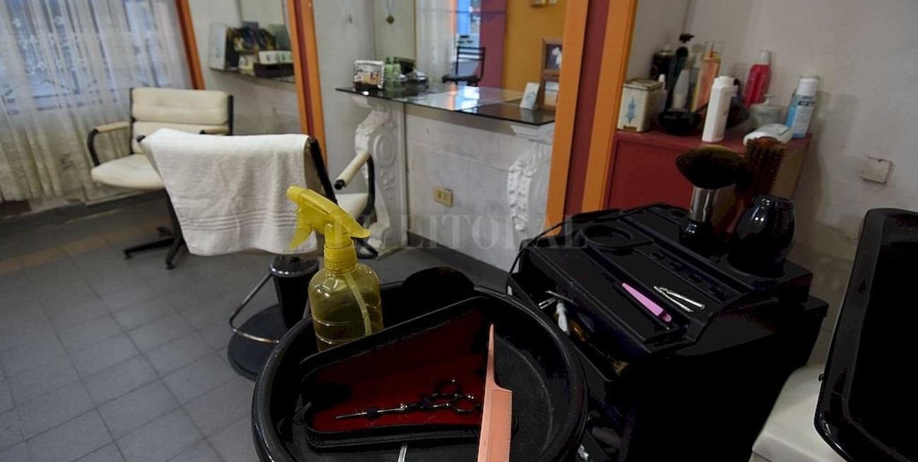 Los peluqueros y un escenario laboral crítico: piden trabajar bajo protocolo