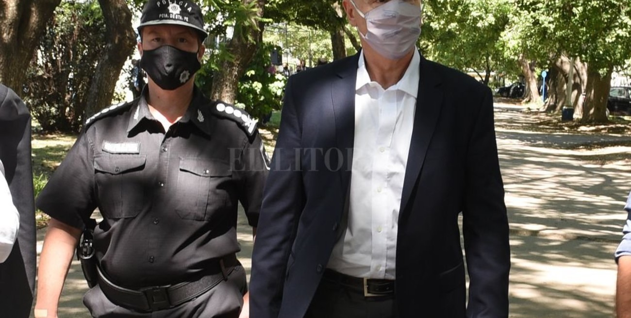 Se va Sain pero los problemas de seguridad se quedan