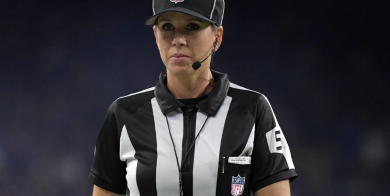 Sarah Thomas será la primera mujer en ser parte del staff de árbitros en el Super Bowl
