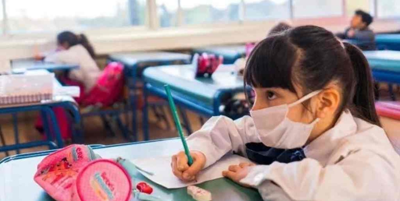 Vuelta a clases en Santa Fe: alternancia semanal y jornadas de tres horas y media
