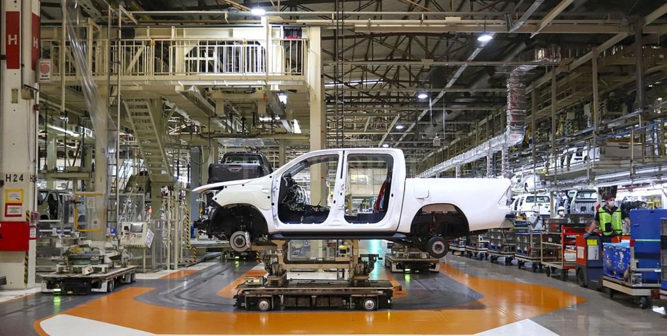 Producción de vehículos marcó en 2020 una caída de 18,3%