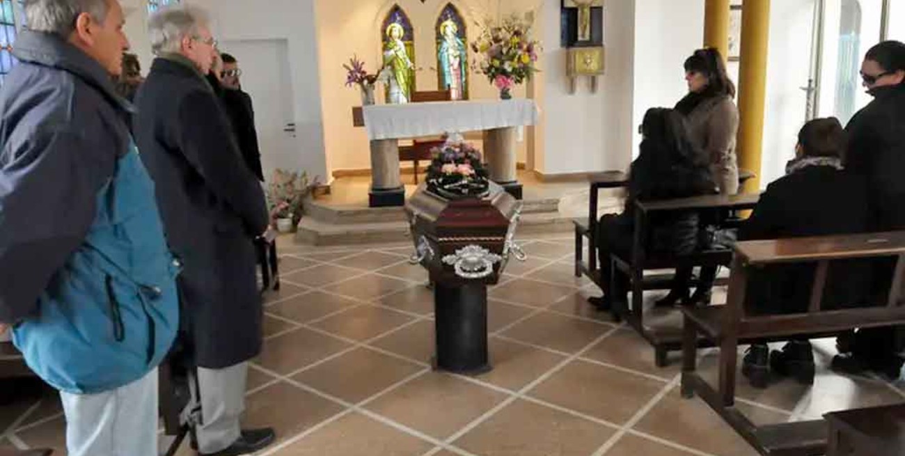 Despidieron los restos de Isabel  "La Coca" Sarli