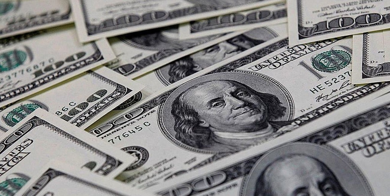 El dólar blue sube a $ 184 y la brecha cambiaria trepa a 88%