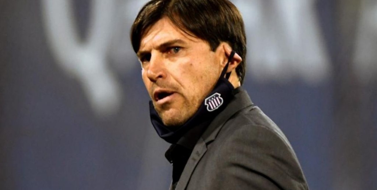 DT de Talleres de Córdoba: "Mi cabeza está puesta en el club que me permitió dirigir en el fútbol argentino"