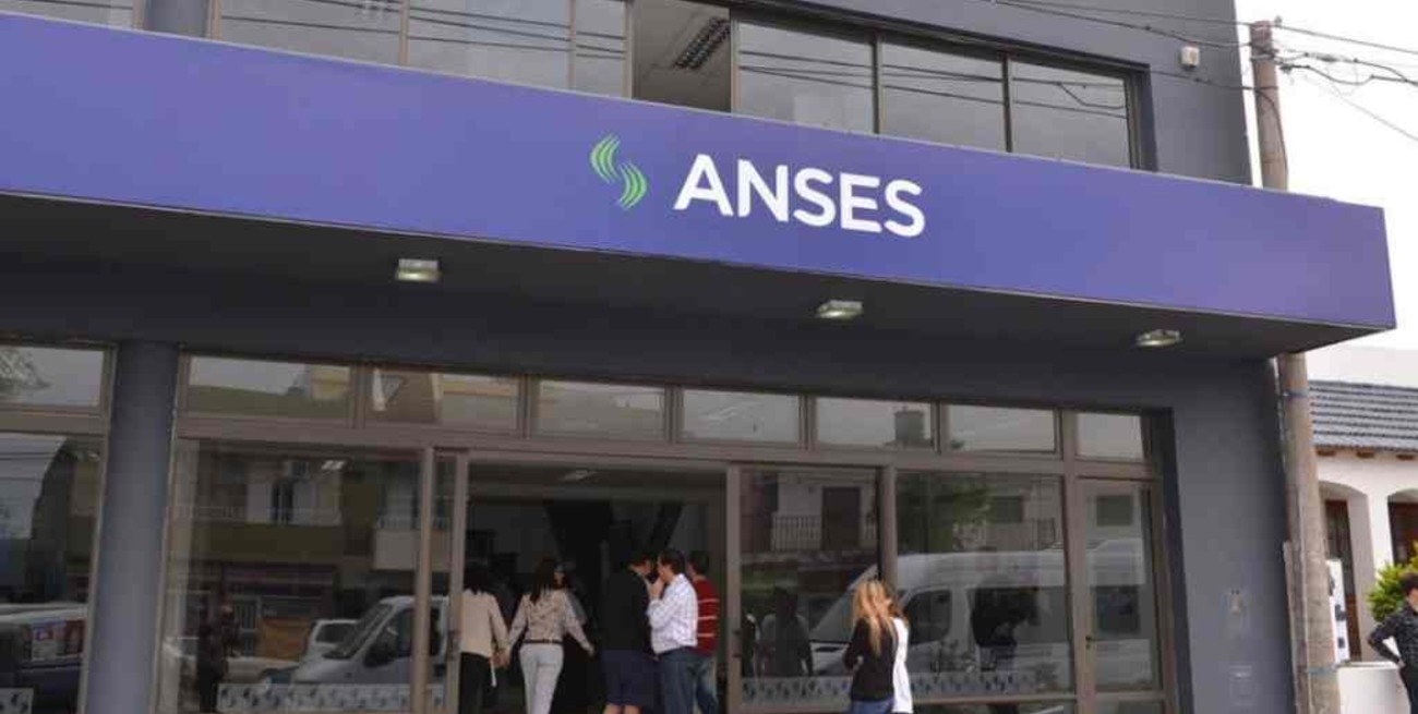 Seguro de Capacitación y Empleo: el Gobierno elevó la ayuda económica a 4.500 pesos