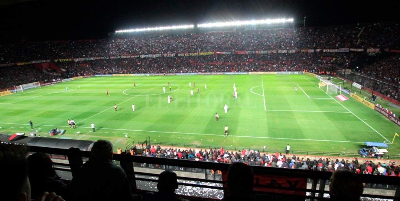 Colón: medio millón de  pesos para abrir cancha 