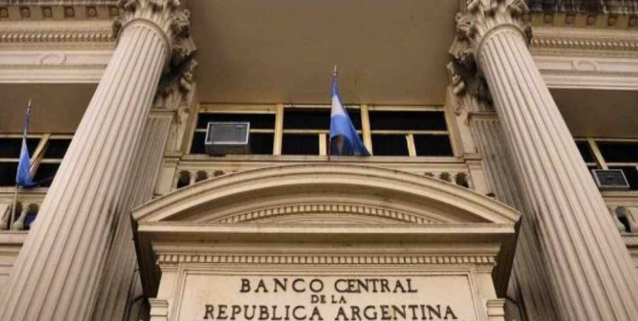 Los bancos deberán atender por ventanilla a personas con discapacidad y el pago de préstamos