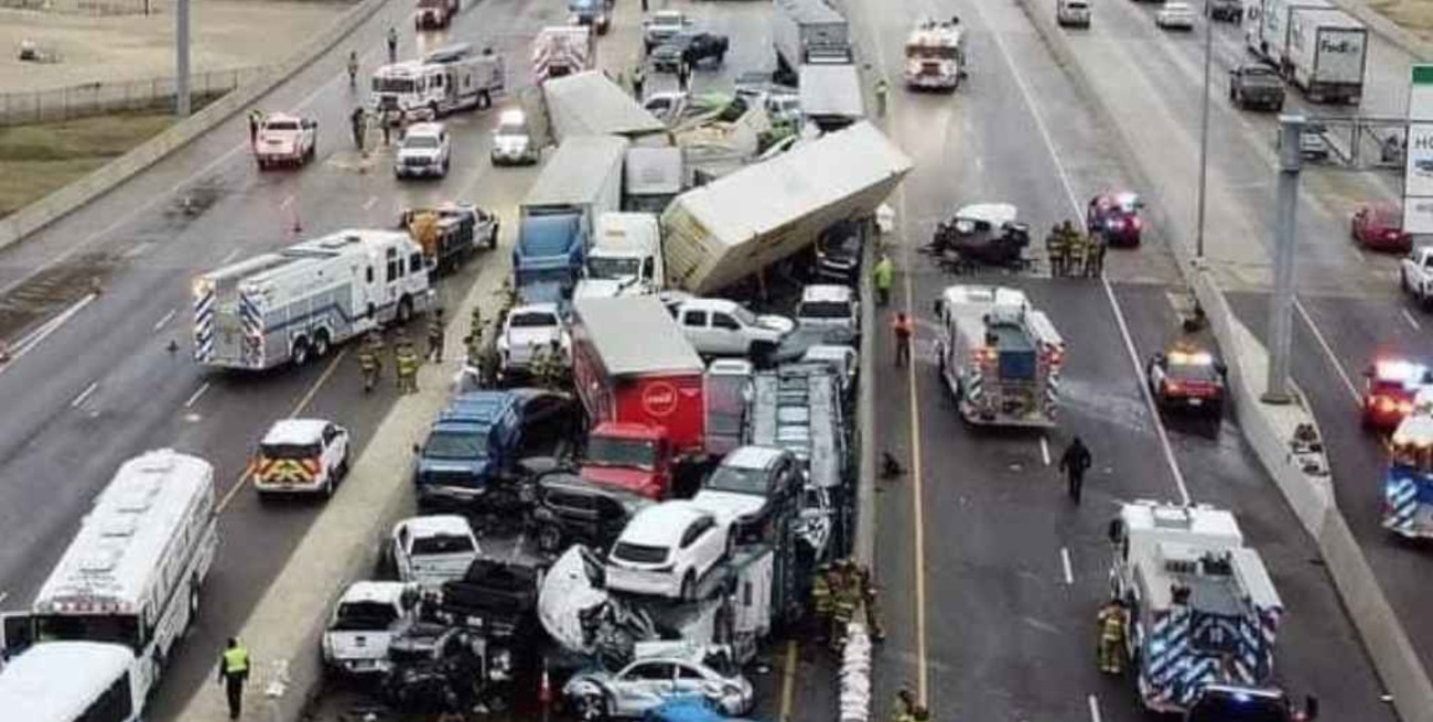 Choque multitudinario y fatal en Texas