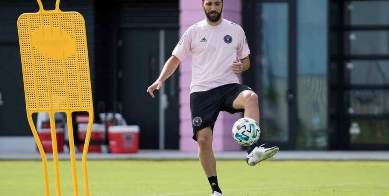 Higuaín: "Me voy a retirar en los Estados Unidos"  