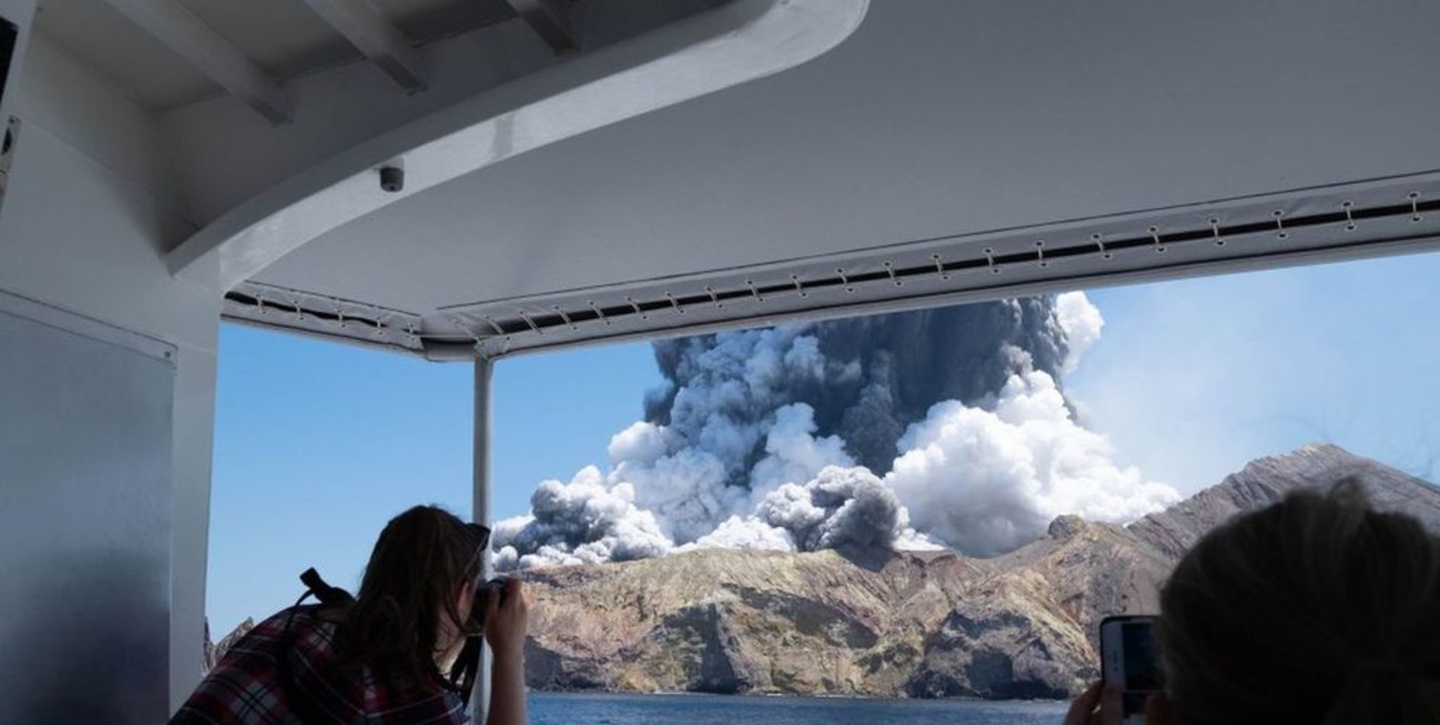 Nueva Zelanda presentó 13 demandas por los 22 turistas que murieron en la erupción del volcán Whakaari