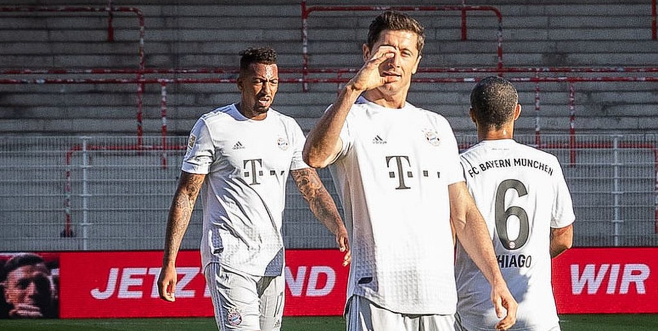 Bayern Munich ganó y mantuvo la distancia sobre Borussia Dortmund