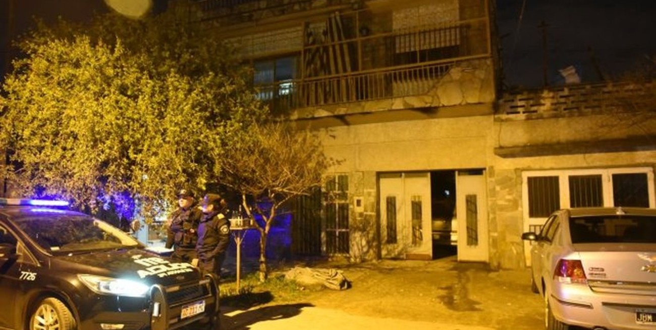 Encontraron a una mujer muerta y desmembrada por sus perros en Rosario