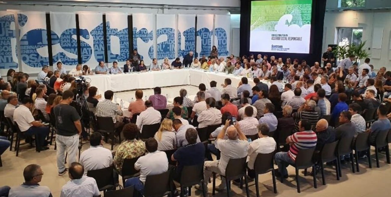 Amplio consenso para construir un acuerdo social en municipios y comunas 