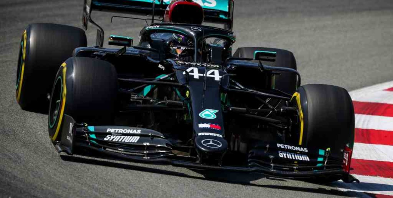 Hamilton marcó el mejor tiempo en el tercer ensayo libre en España