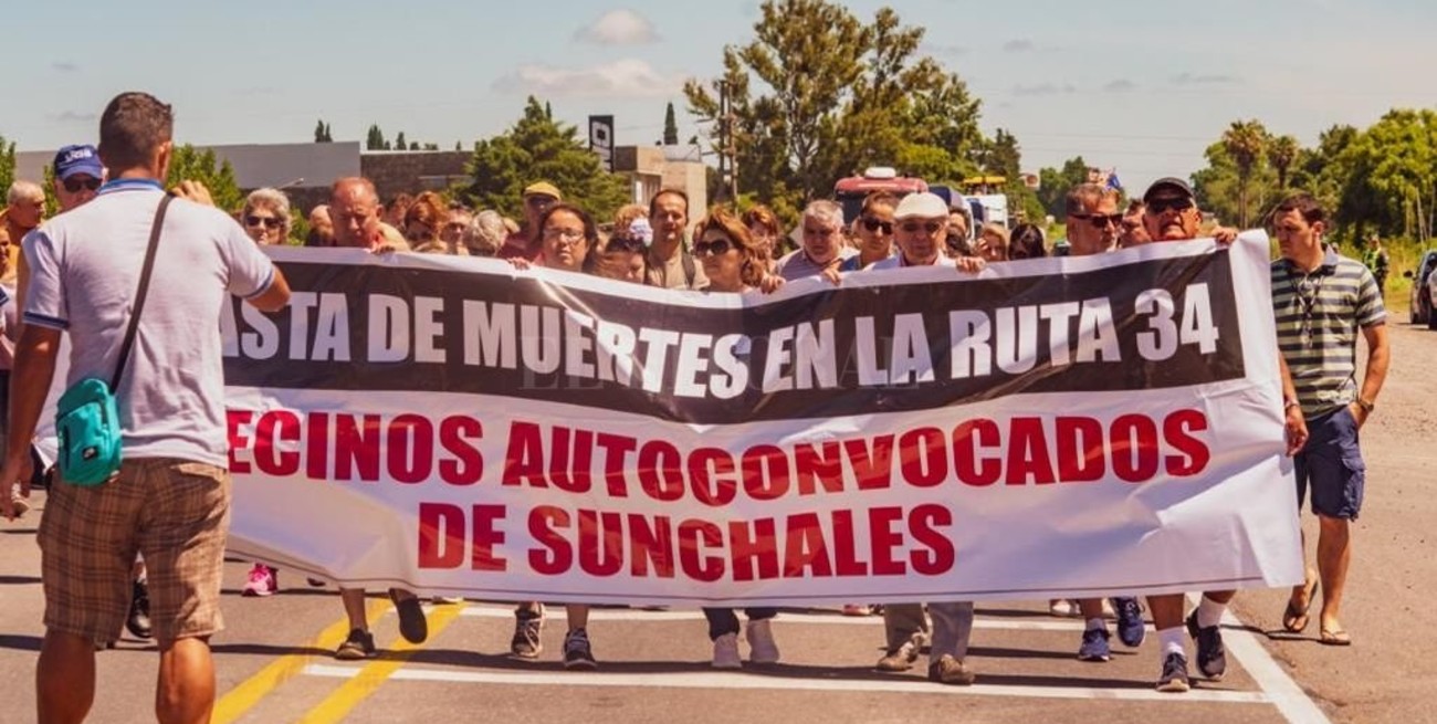 Vecinos autoconvocados siguen reclamando mejoras en Ruta N° 34