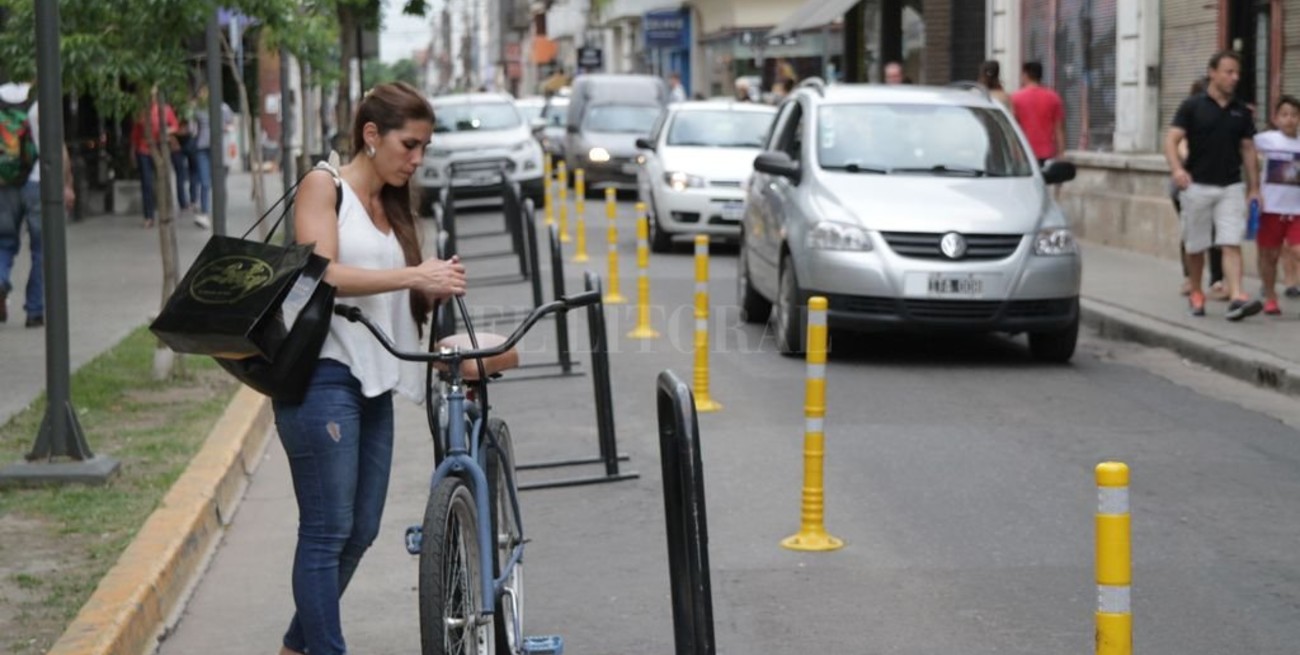 Casco céntrico: proponen bajar la velocidad vehicular e incentivar el uso de la bicicleta 
