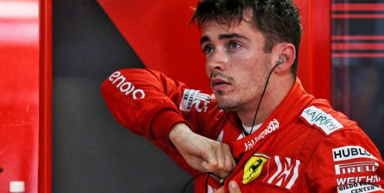 Leclerc dice que "es triste" ver a Ferrari tan atrás