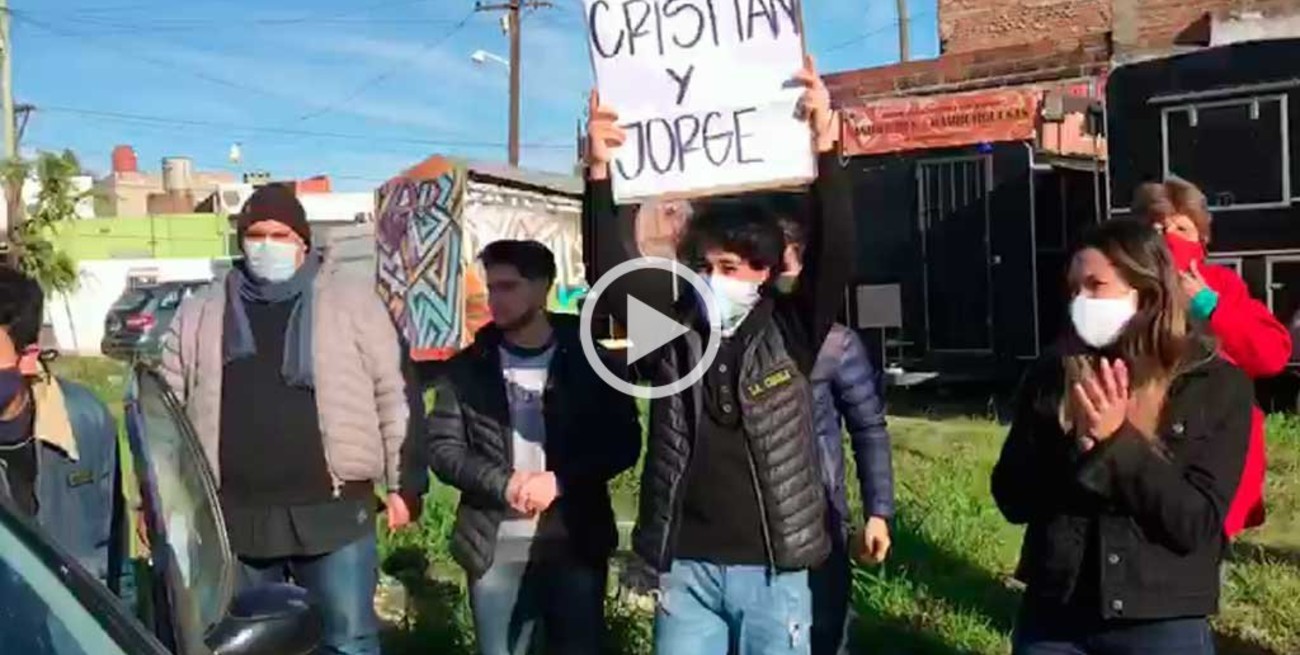 Manifestación vecinal por  la detención de dos policías