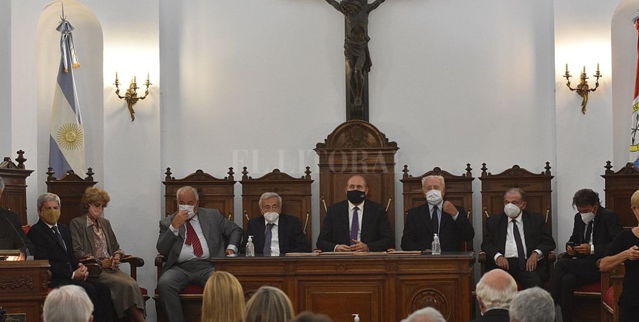 El barbijo de la Justicia