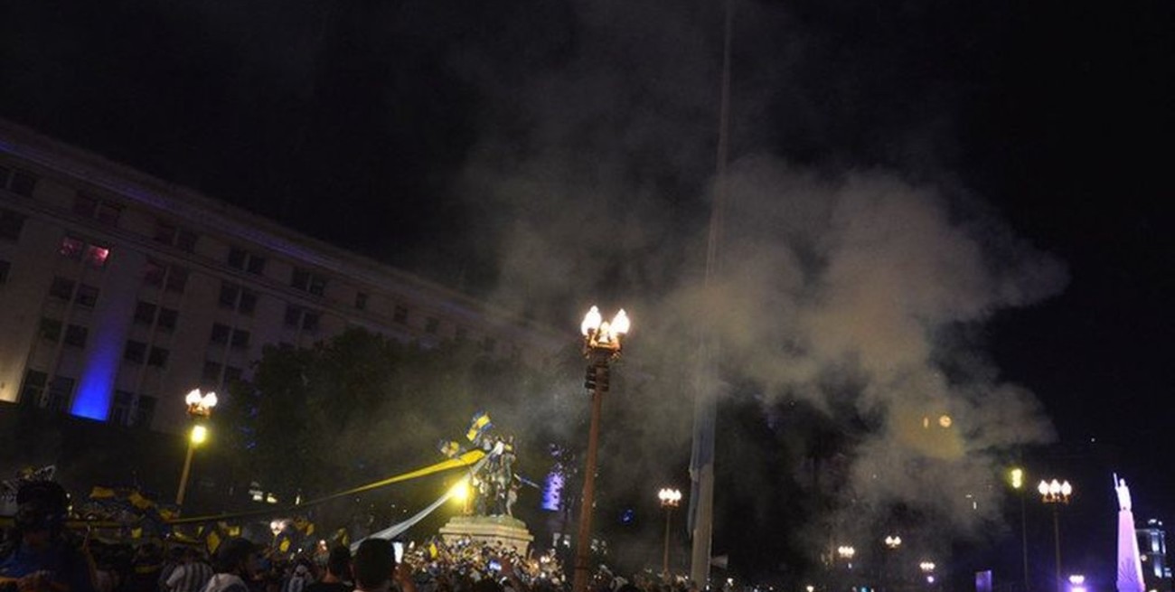 Se registraron disturbios en el velatorio de Diego Maradona