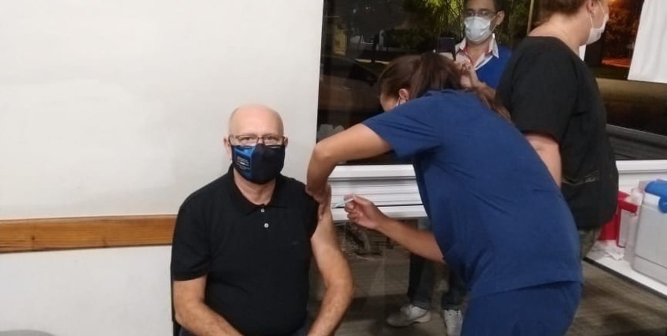 San Cristóbal: docentes ya reciben la vacuna Sinopharm en el hospital