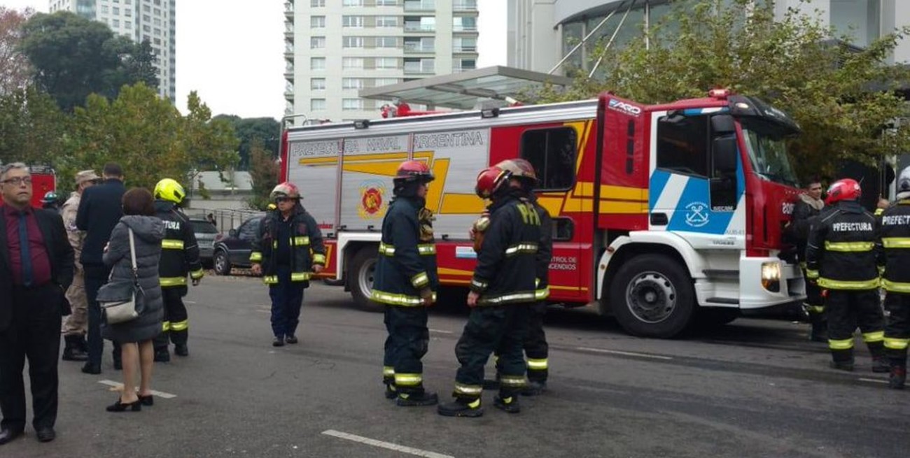Sofocaron el incendio del departamento en Puerto Madero