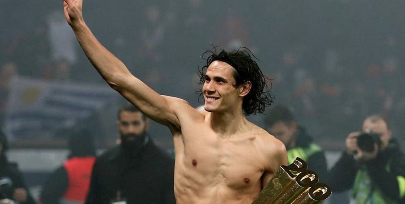 La Academia Argentina de Letras intercedió por Edinson Cavani ante la Federación Inglesa