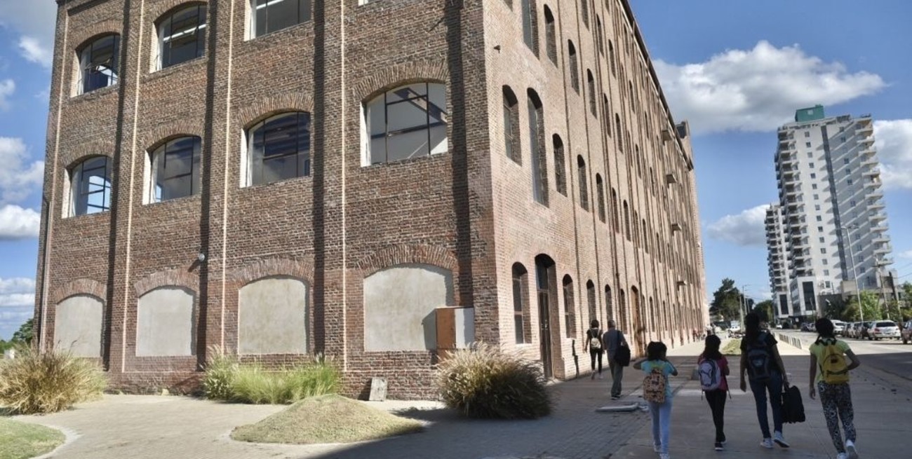 Inició el cursado en las cinco escuelas del Liceo Municipal