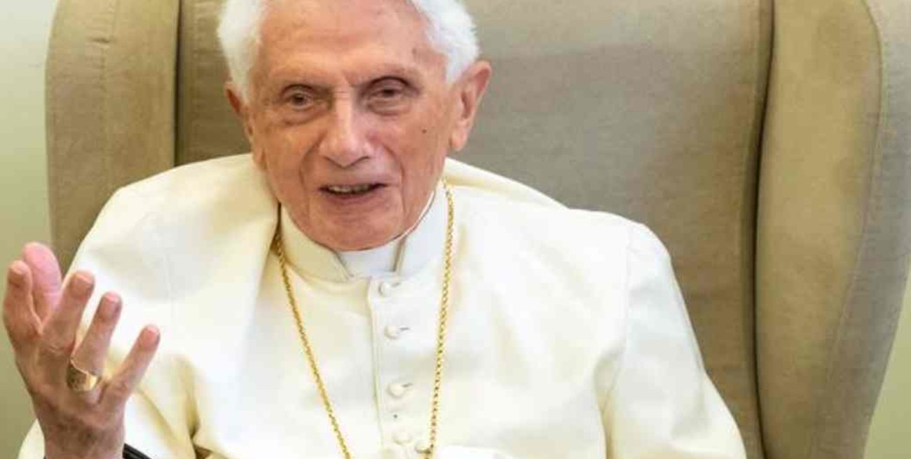 Benedicto XVI definió al aborto y al matrimonio homosexual como un "credo al anticristo"