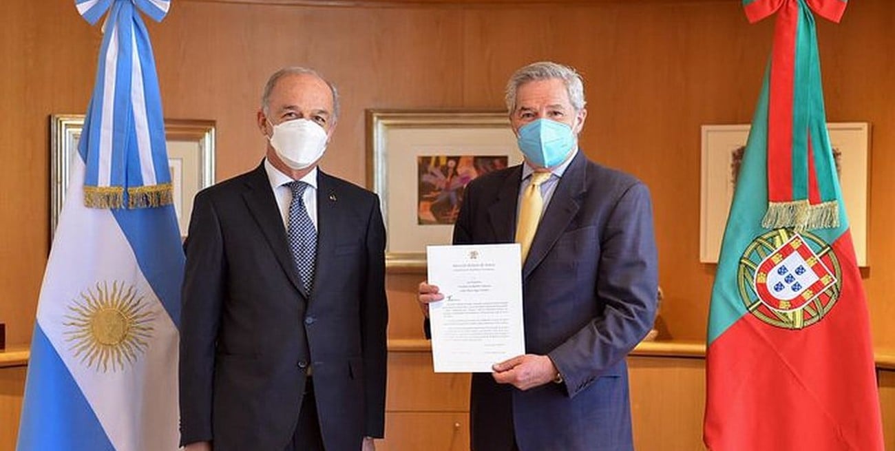 El embajador de Portugal  le presentó sus credenciales a Felipe Solá