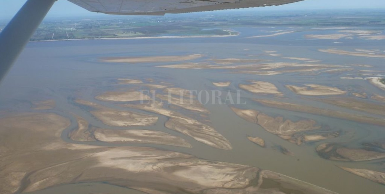 Los nuevos bancos de arena de la laguna Setúbal, desde el cielo