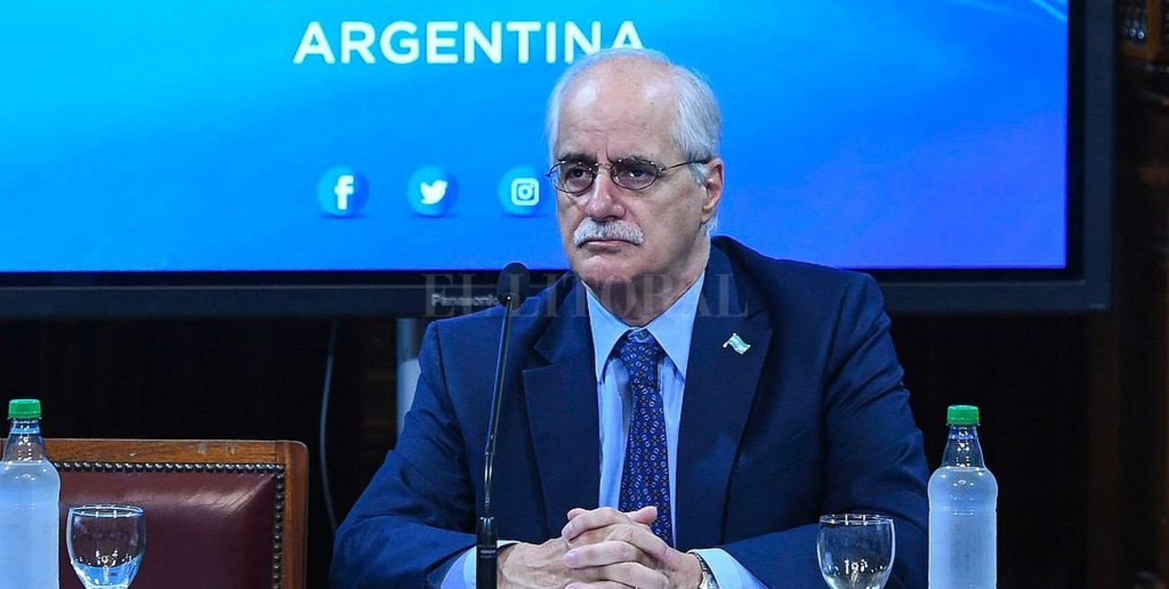 Para Taiana, la presencia de un submarino de EE.UU. en Atlántico Sur viola una zona de paz