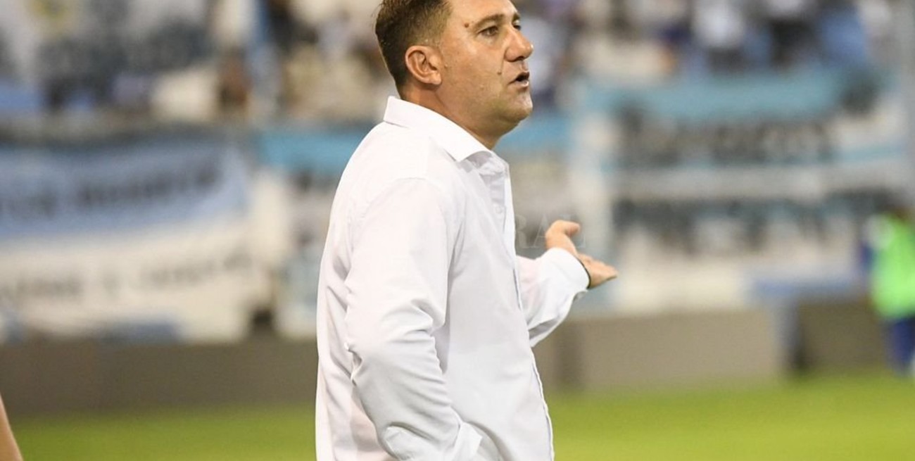 El DT de Atlético Rafaela permanece internado tras ser operado por un problema cardíaco