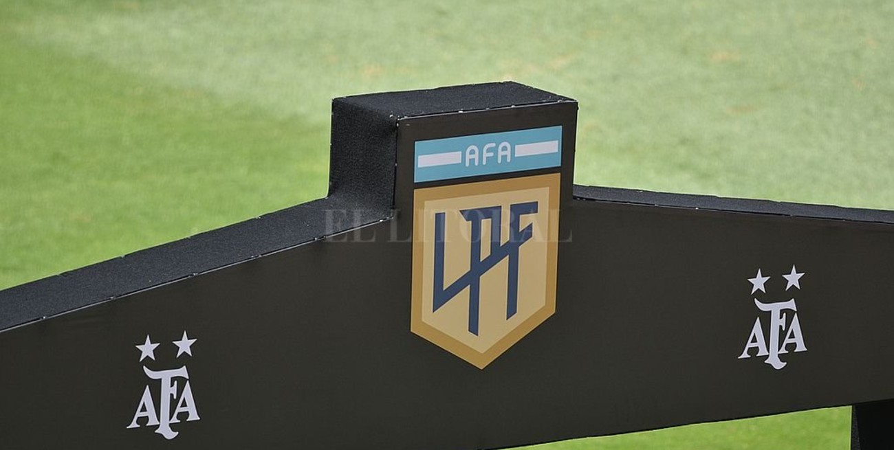 La Copa en disputa de la Liga Profesional pasa a llamarse "Diego Armando Maradona"