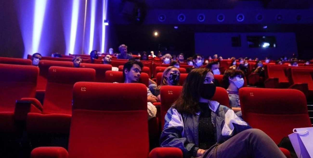 Tras 11 meses, este fin de semana vuelven los cines a Rosario