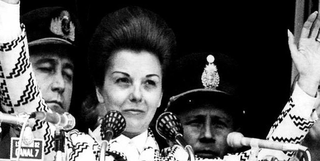 Alejada de las cámaras, la expresidenta argentina "Isabel" Perón cumple 90 años